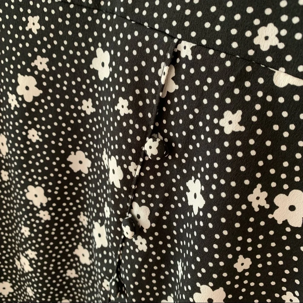 ASOS DESIGN mini tea dress with buttons and split detail in mono floral print - Picture 8 of 13